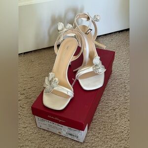Mach & Mach Wonder Tulip Heel White Size 6.5